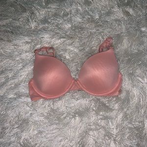 t-shirt bra